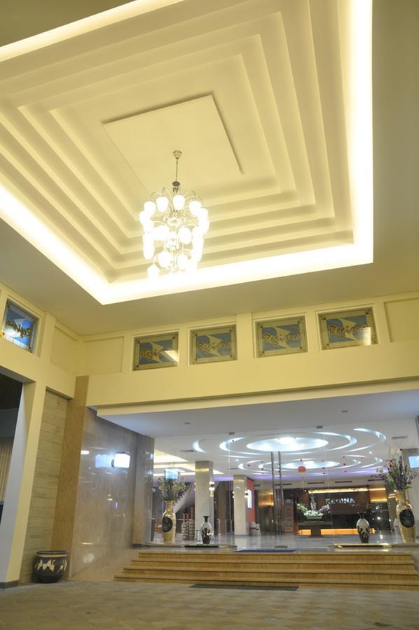 Regina Hotel Pemalang Ngoại thất bức ảnh